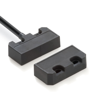 Omron F3S Series Magnetic Non-Contact Safety Switch, Plastic Housing, NO/2NC, M12