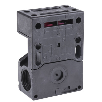 Schmersal AZ15 Safety Interlock Switch, 1NC, Keyed, Glass Fibre Reinforced Thermoplastic