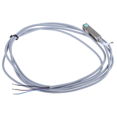 Pepperl + Fuchs Inductive Block-Style Proximity Sensor, 1.5 mm Detection, PNP Output, 10 → 30 V dc, IP67