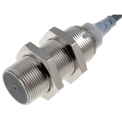 Omron Inductive Barrel-Style Proximity Sensor, M18 x 1, 8 mm Detection, PNP Output, 12 → 24 V dc, IP67