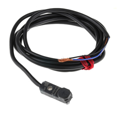Panasonic Inductive Block-Style Proximity Sensor, 2.5 mm Detection, PNP Output, 12 → 24 V dc, IP68
