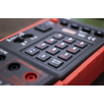 RS PRO 133 Current & Voltage Calibrator, Max Voltage 20V, Max Current 24mA