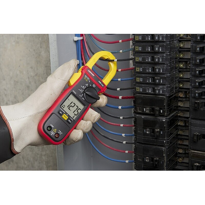 Beha-Amprobe AMP 220 Clamp Meter, 600A dc, Max Current 600A ac CAT III 600V With UKAS Calibration