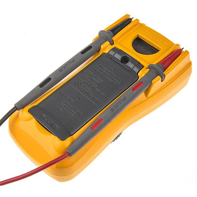 Fluke 114 Handheld Digital Multimeter, True RMS, 600V ac Max