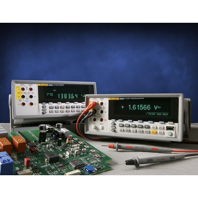 Fluke 8808A/SU 240V Bench Digital Multimeter, True RMS, 10A ac Max, 10A dc Max, 1000V ac Max - UKAS Calibrated