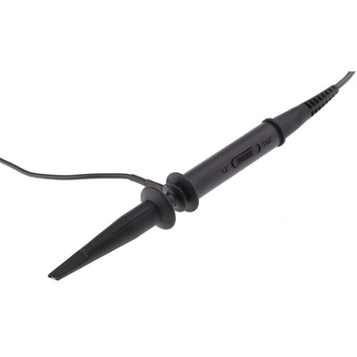 Tektronix P2221 Oscilloscope Probe, Passive Type, 200MHz, 1:1, 1:10