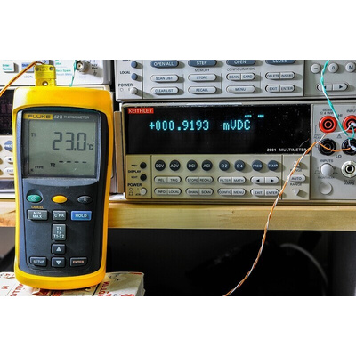 Fluke 52 II Wired Digital Thermometer for Industrial Use, E, J, K, N, R, S, T Probe, 2 Input(s), +1767°C Max, ±(0.05 %