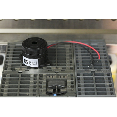 RS PRO 95dB Panel Mount Continuous Internal Piezo Buzzer, 29.5 (Dia.) x 24.5mm, 1.5V dc Min, 28V dc Max
