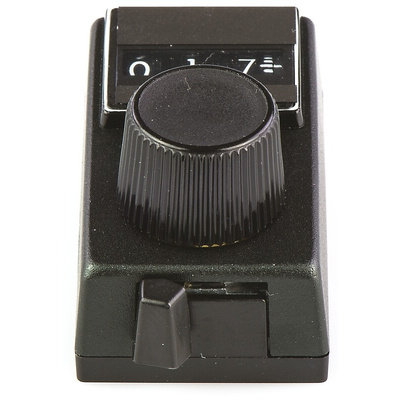 Vishay 17.7mm Black Potentiometer Knob for 6.35mm Shaft Splined, 15A33B010